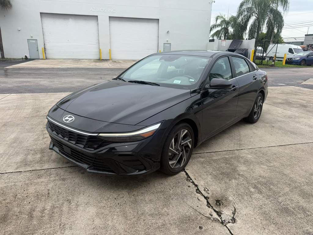 2025 Hyundai Elantra SEL Convenience