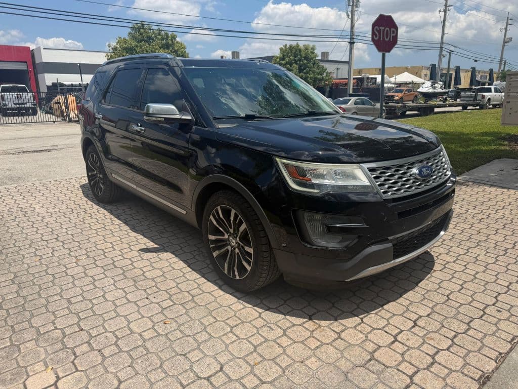 2016 Ford Explorer Platinum — photo 1